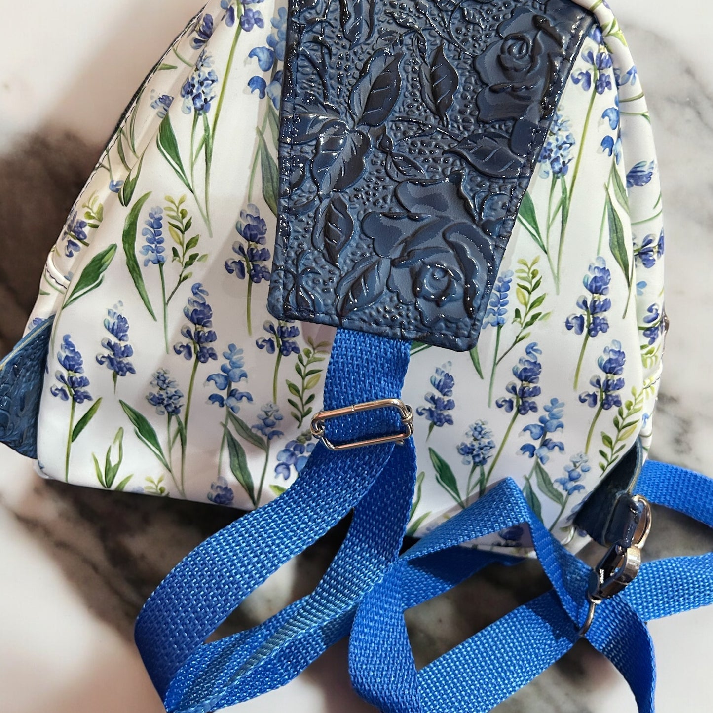 Bluebonnet w/ Embossed Croc Sling Bag